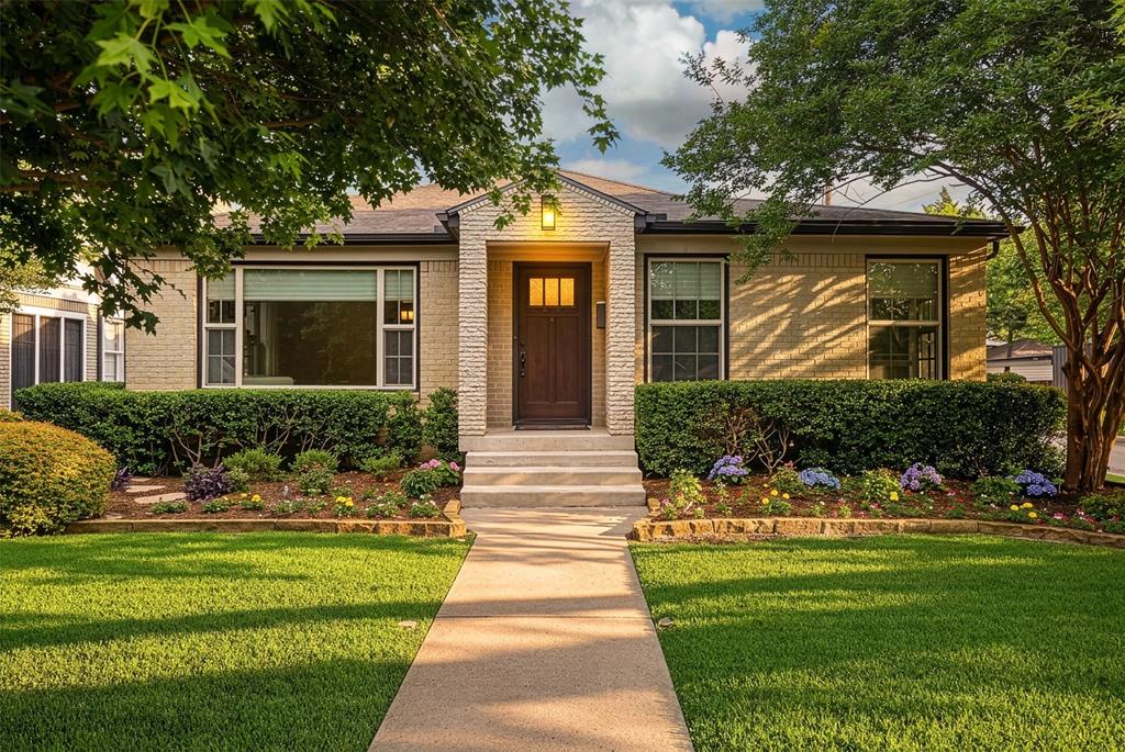 Buy or rent a property | Mercedes Ave, Dallas 75206