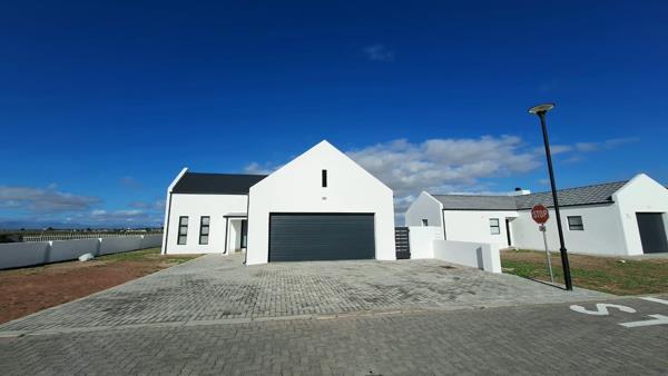 Buy or rent a property | 29 Suikerbekkie Avenue, Velddrif 7365