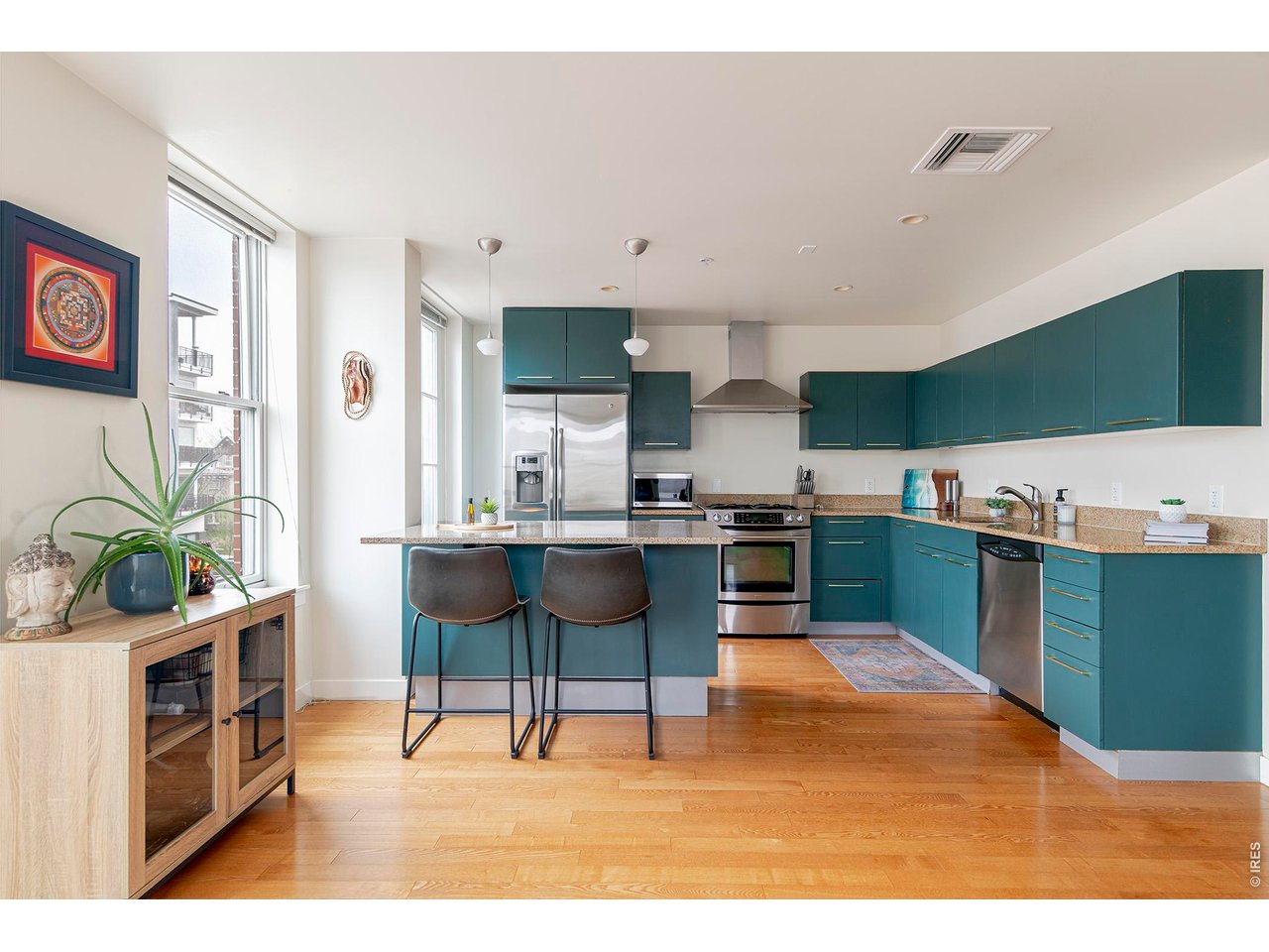 Buy or rent a property | Acoma St, Denver 80204