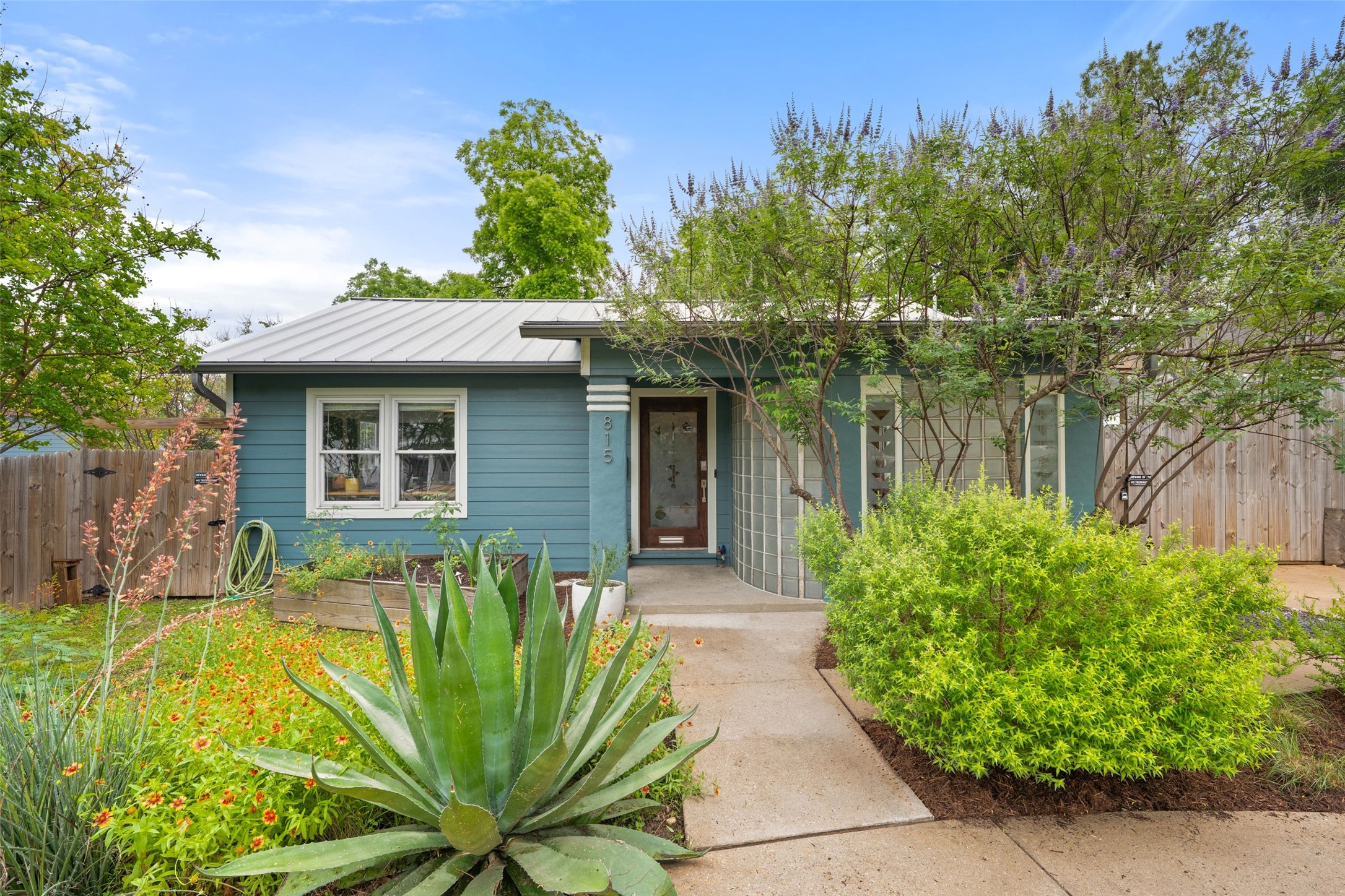 Buy or rent a property | Stark St, Austin 78756