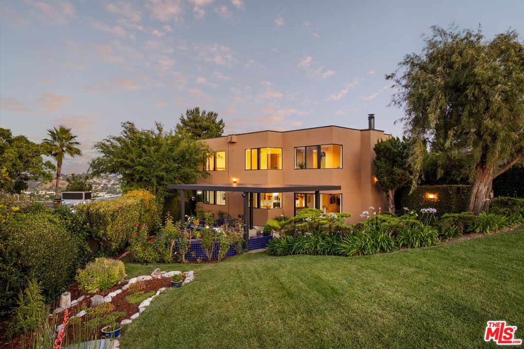 Buy or rent a property | San Rafael Ave, Los Angeles 90042
