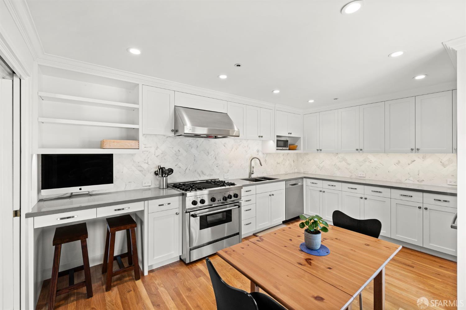 Buy or rent a property | Franklin St, San Francisco 94109