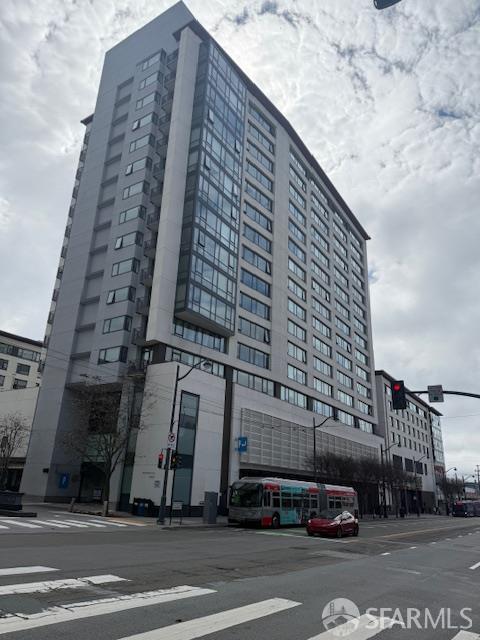 Buy or rent a property | King St, San Francisco 94107