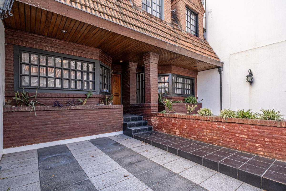 Buy or rent a property | Victor Martinez, Parque Chacabuco C1406COB
