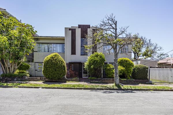 Buy or rent a property | 27 King Street, East London 5213