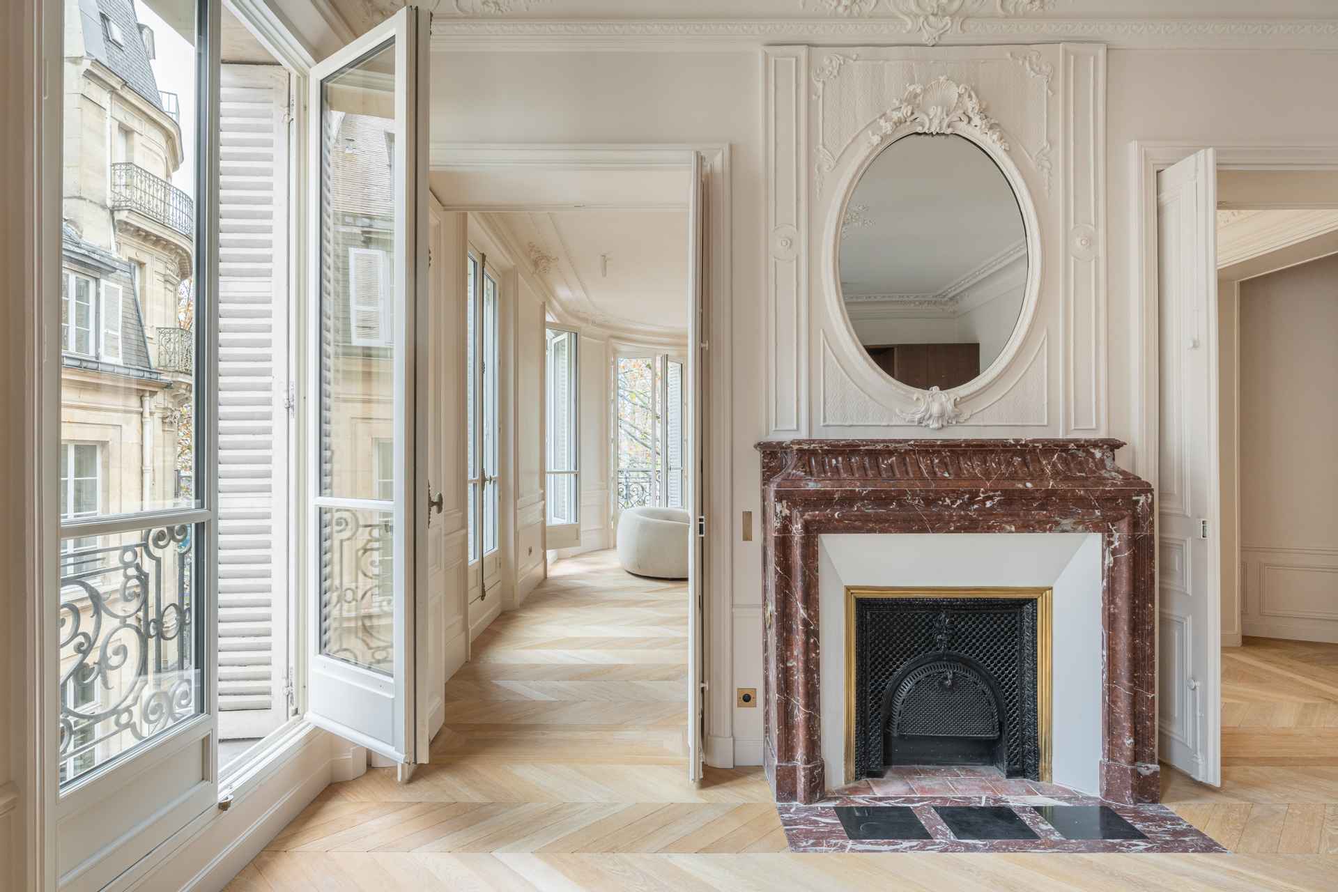 Buy or rent a property | St Germain Blvd, Paris 75007