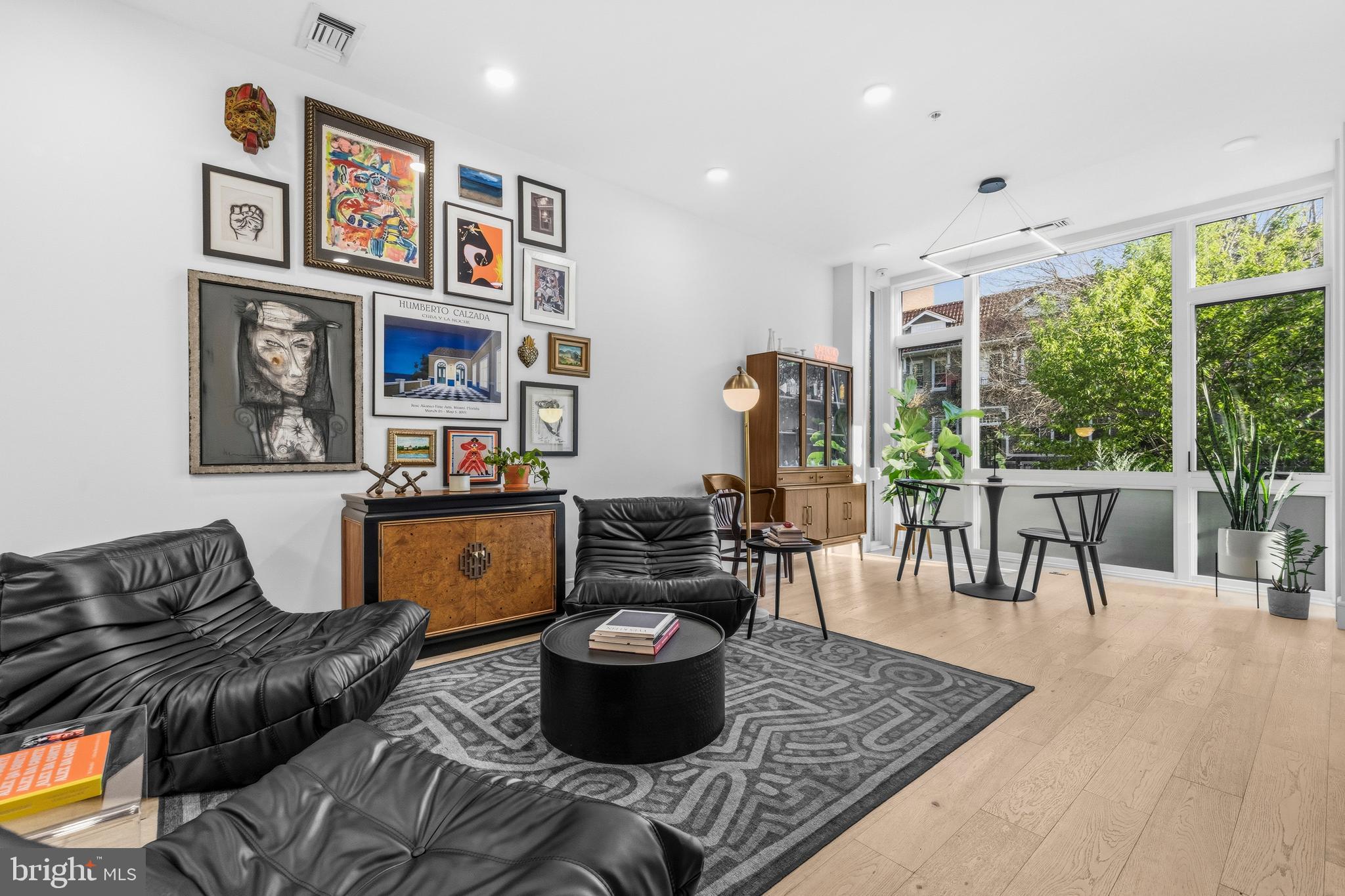 Buy or rent a property | T St NW, Washington, DC 20009