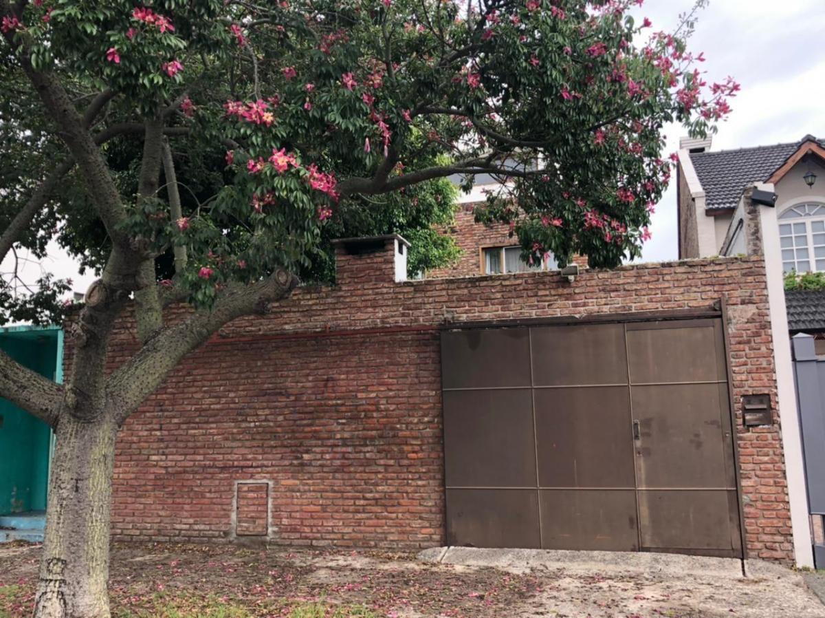 Buy or rent a property | TABARE, Villa Lugano C1439FPF