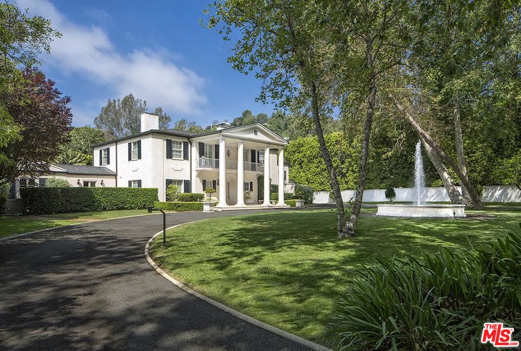 Buy or rent a property | Stone Canyon Rd, Los Angeles 90077