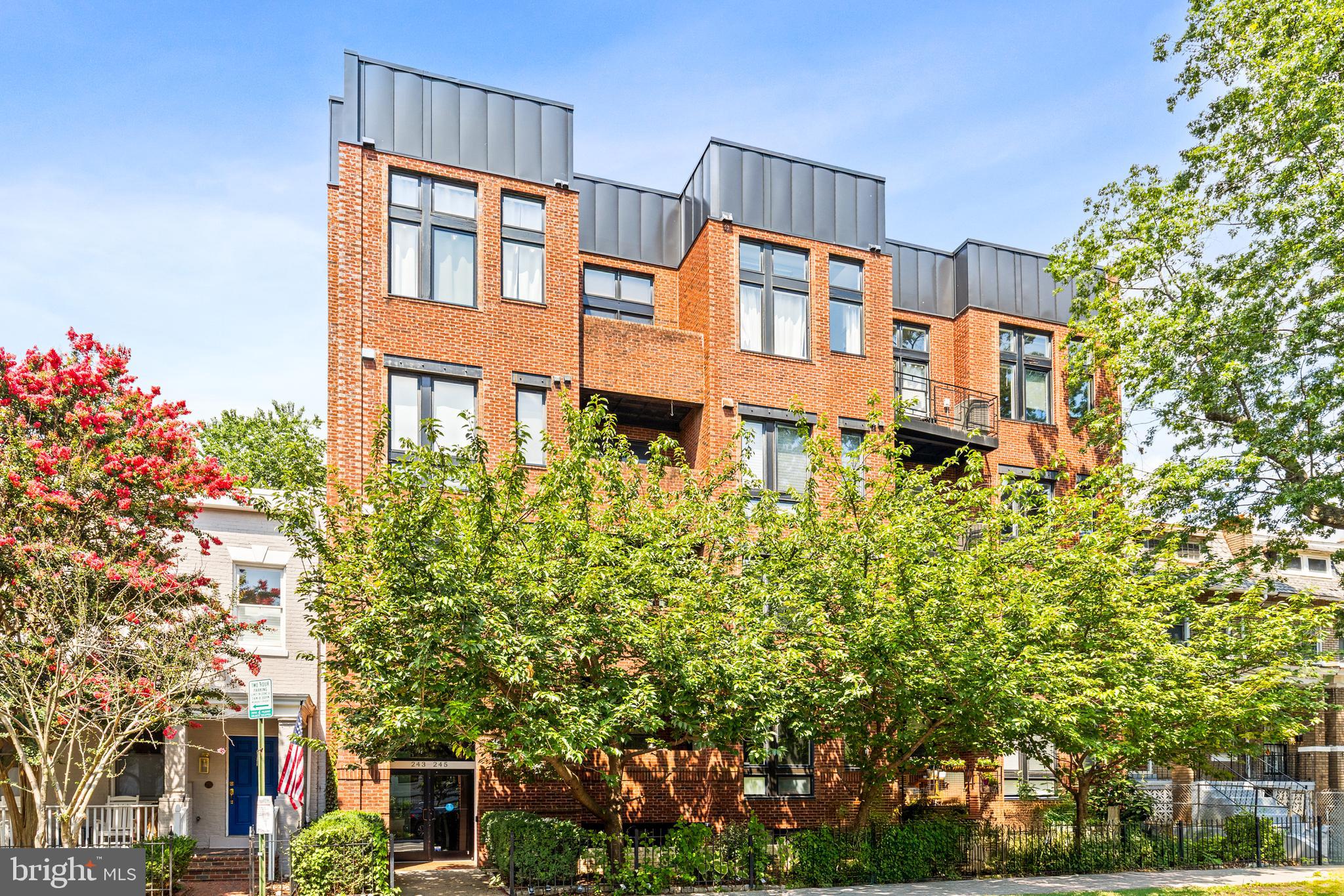 Buy or rent a property | 15th St SE, Washington, DC 20003