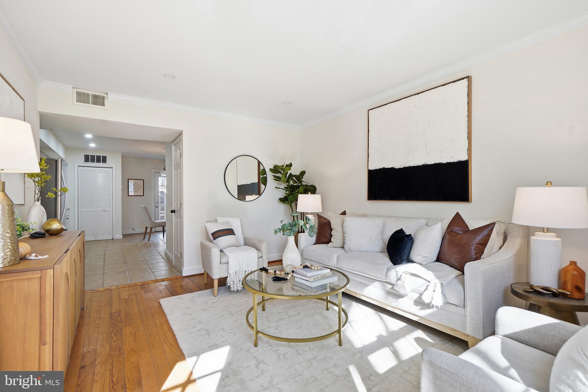 Buy or rent a property | 17th St SE, Washington, DC 20003