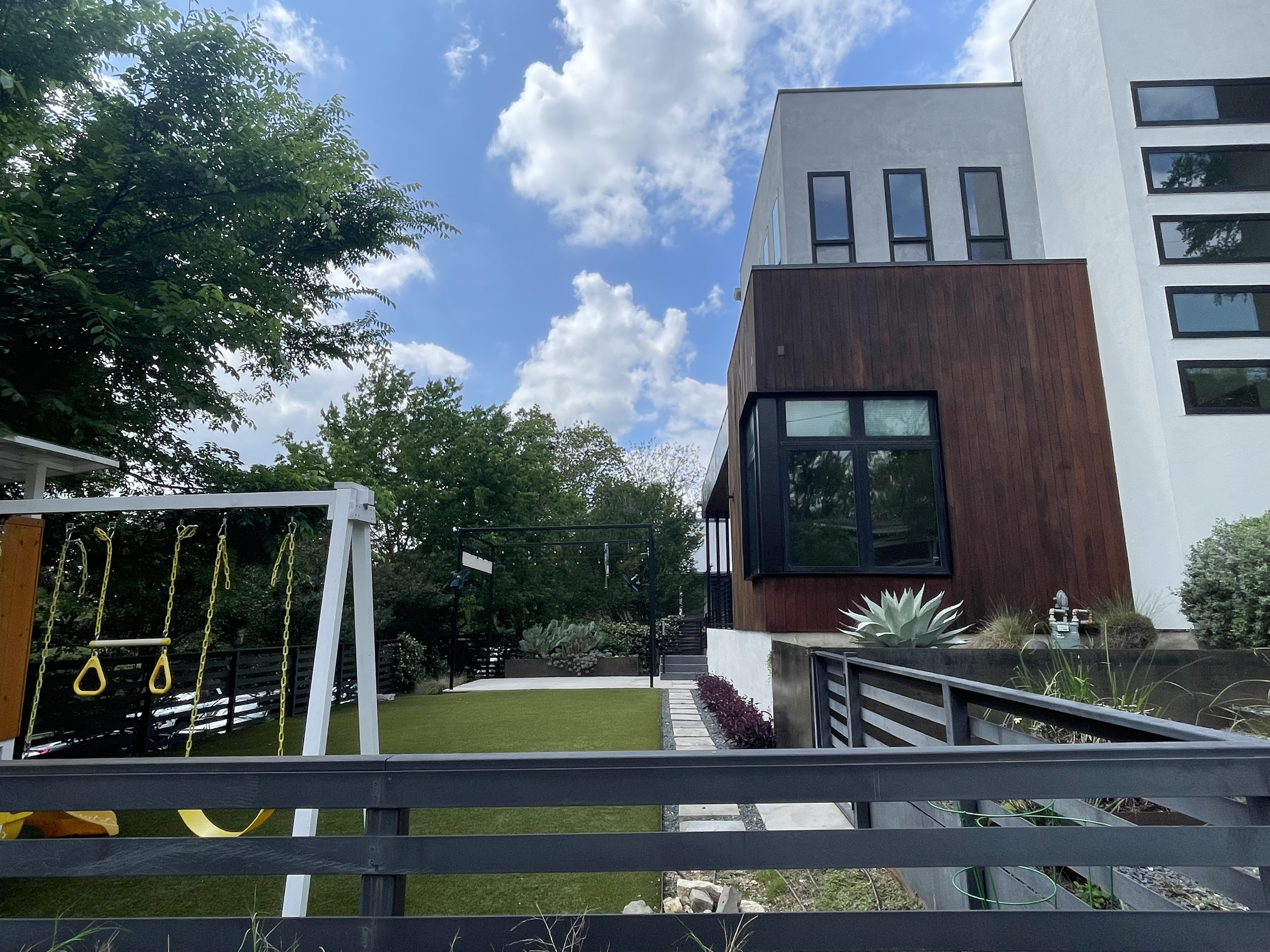 Buy or rent a property | De Verne St, Austin 78704