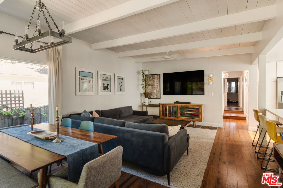 Buy or rent a property | Kirkwood Dr, Los Angeles 90046