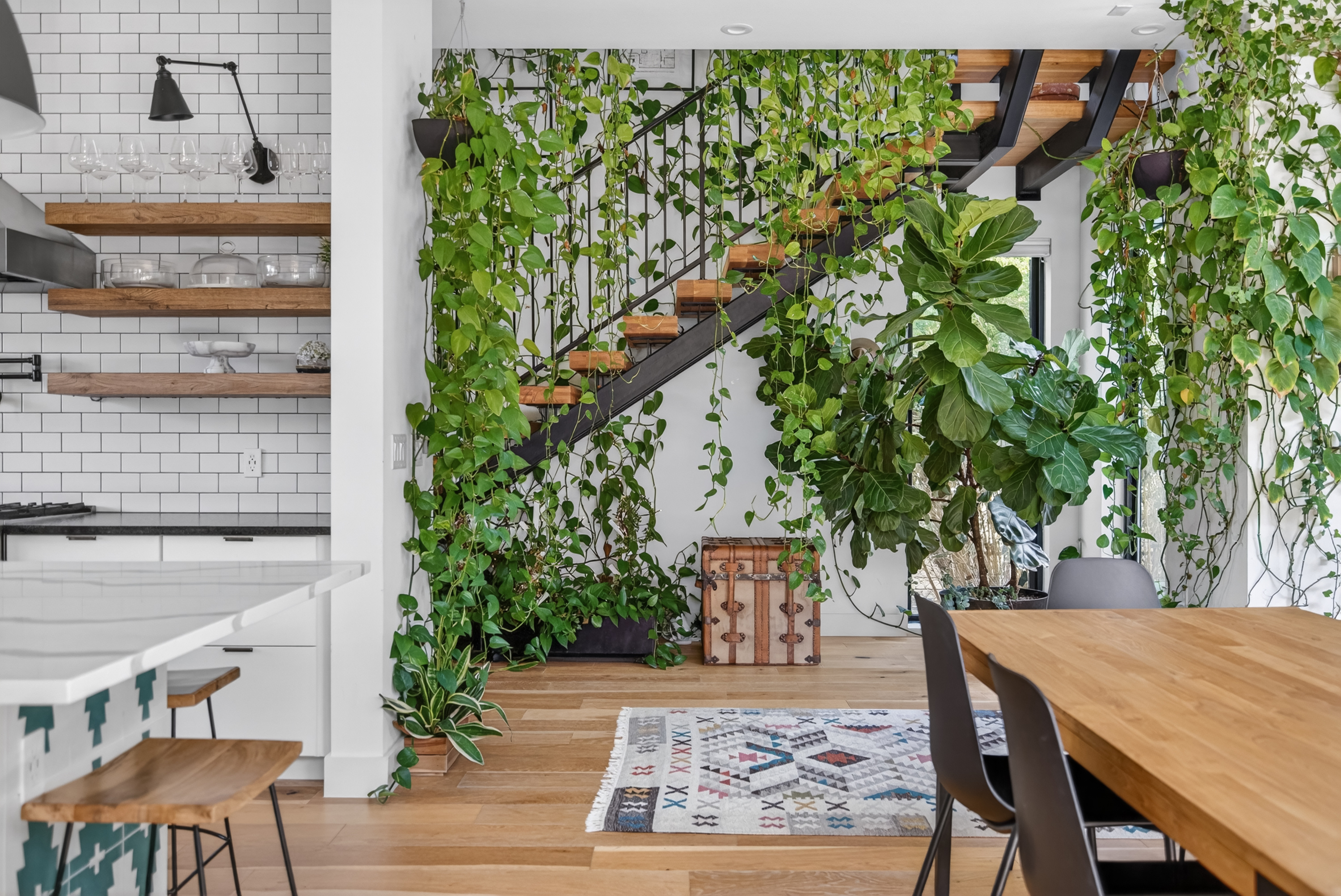 Buy or rent a property | E 22nd St, Austin 78722