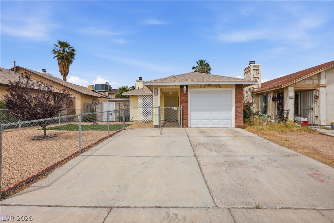 Buy or rent a property | Parrish Ln, Las Vegas 89110