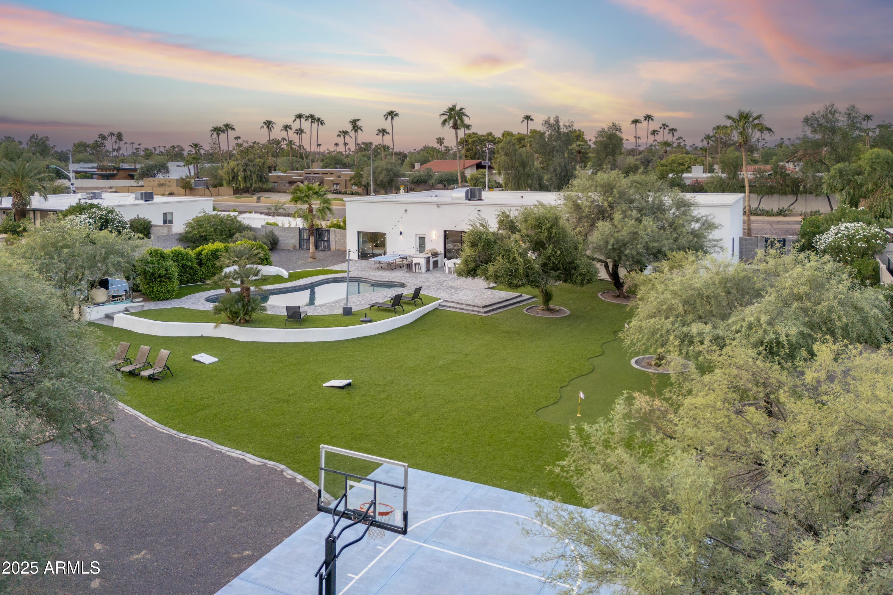 Buy or rent a property | E Cactus Rd, Scottsdale 85260