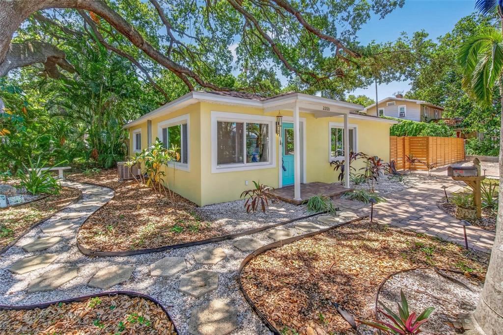 Buy or rent a property | 8th Ave N, St. Petersburg 33713