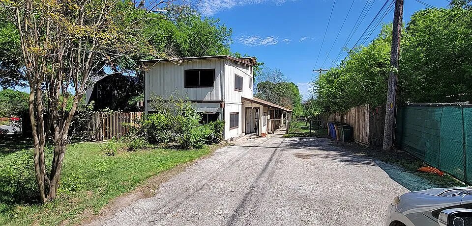 Buy or rent a property | Dolphin Dr, Austin 78704