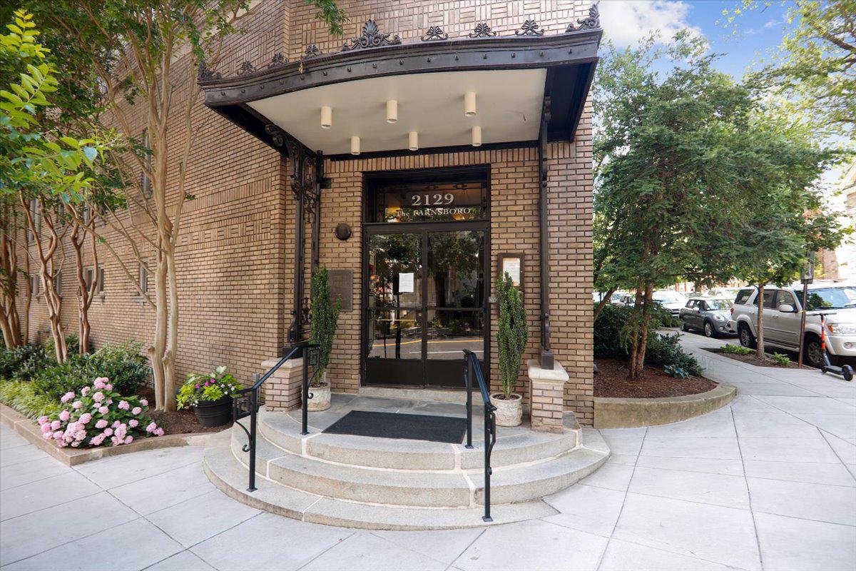 Buy or rent a property | Florida Ave NW, Washington, DC 20008
