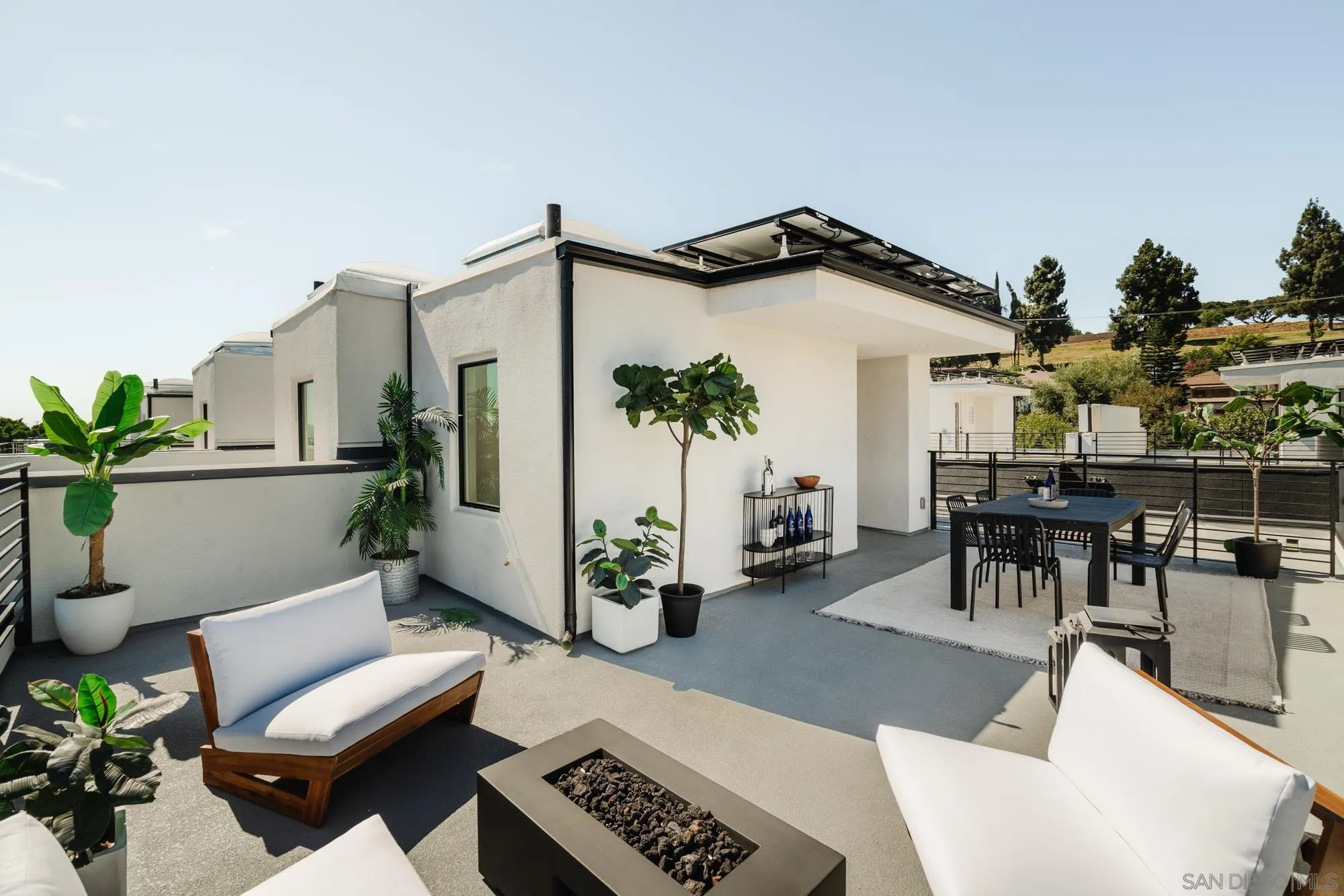 Buy or rent a property | N Emery Way, Los Angeles 90065