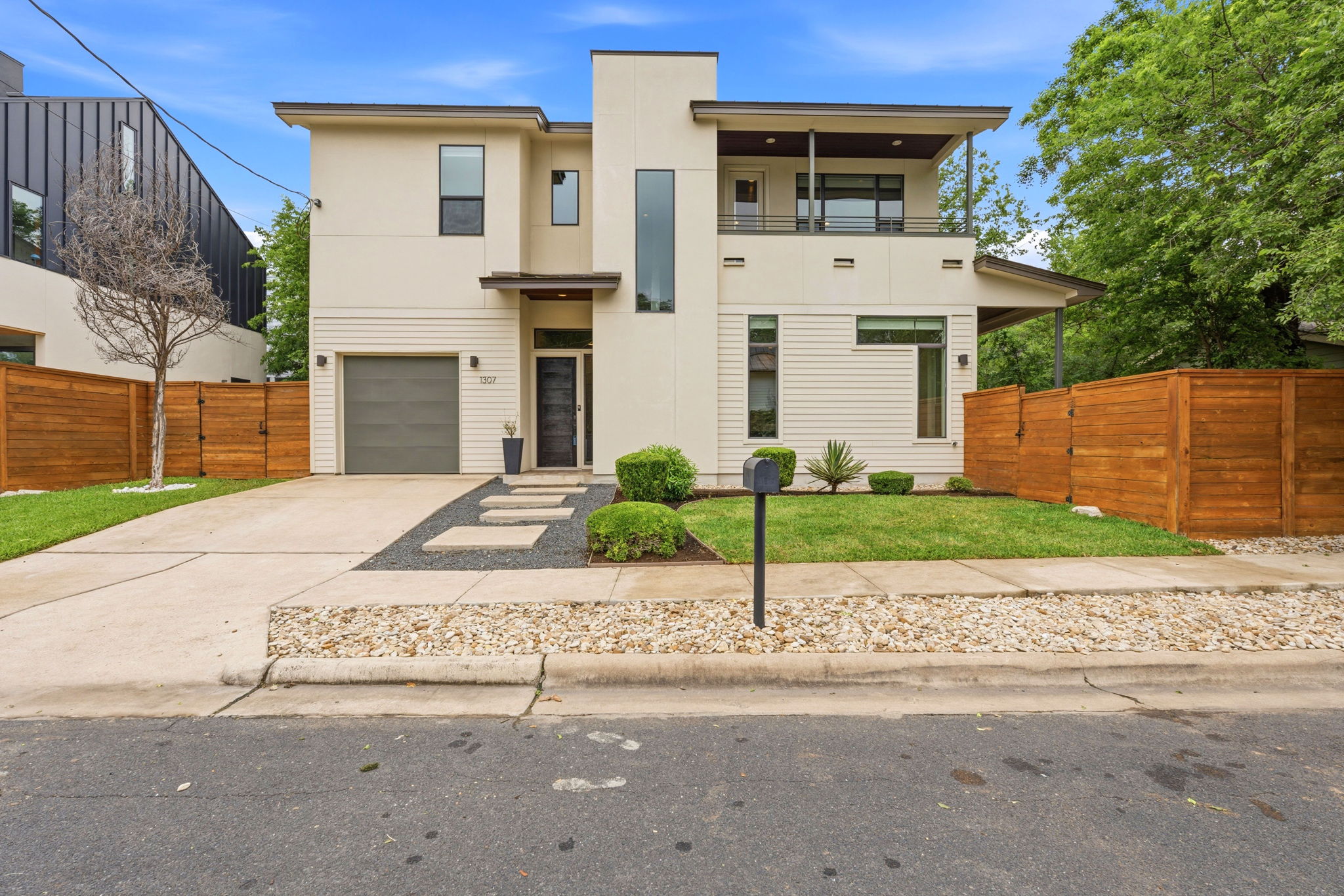 Buy or rent a property | Clifford Ave, Austin 78702