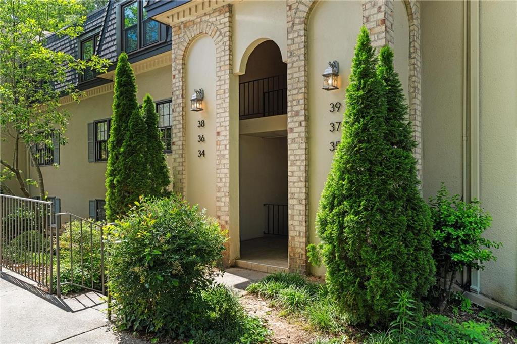 Buy or rent a property | Chaumont Square NW, Atlanta 30327