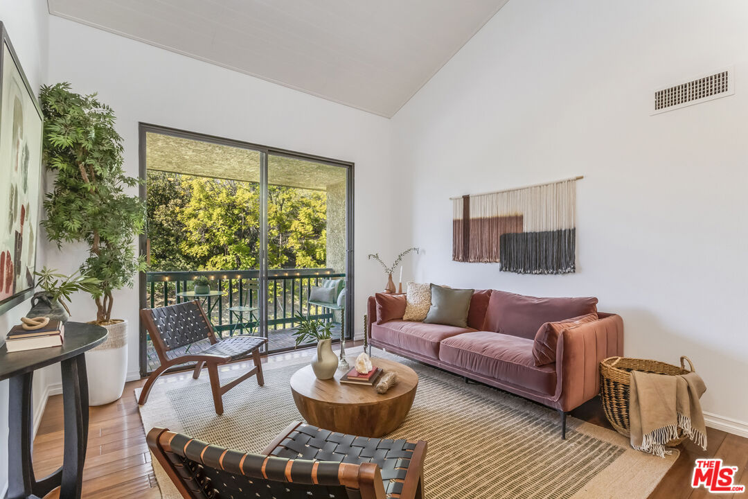 Buy or rent a property | Via Marisol, Los Angeles 90042