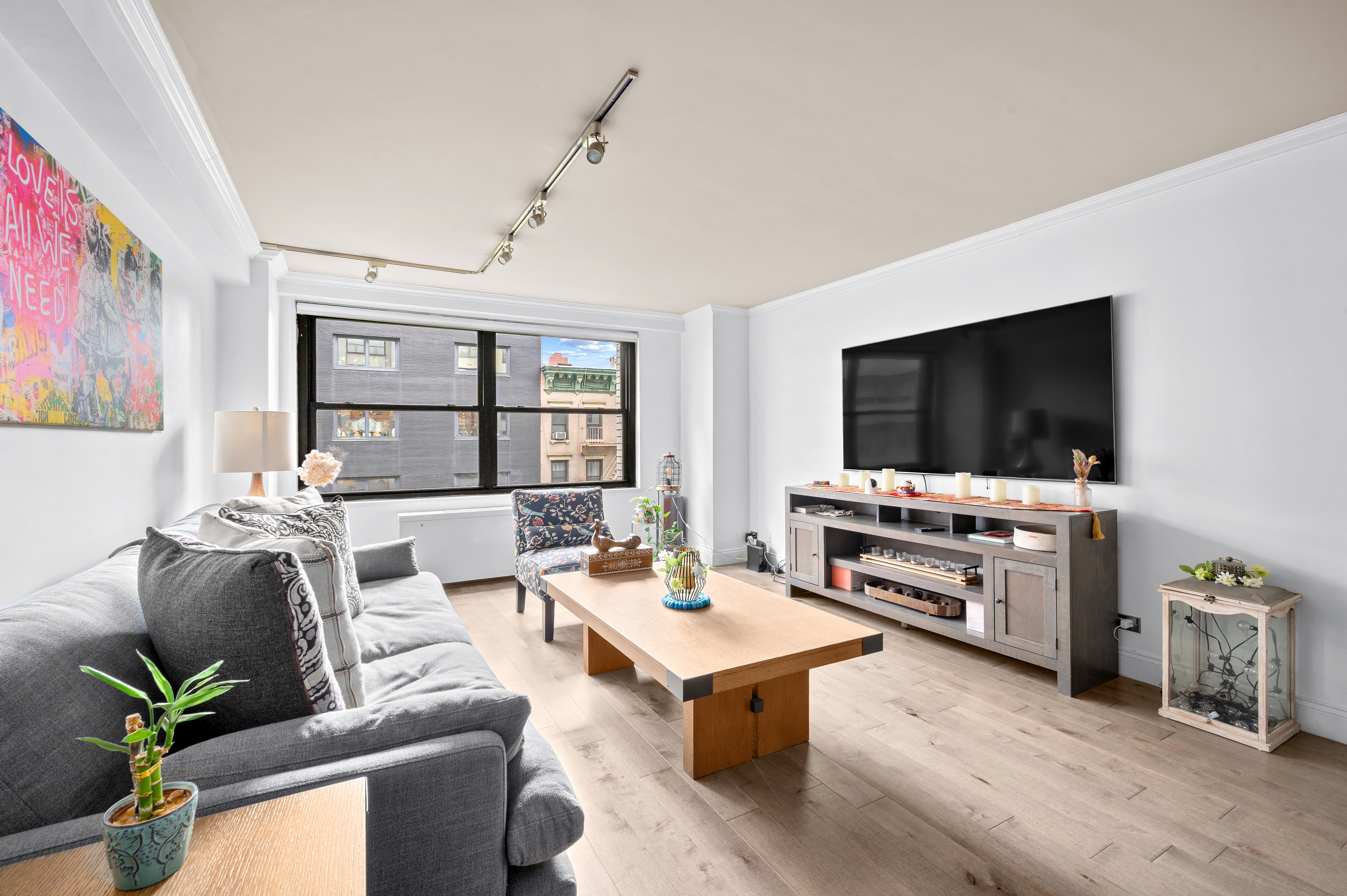 Buy or rent a property | East 57th Street, Midtown East 10022
