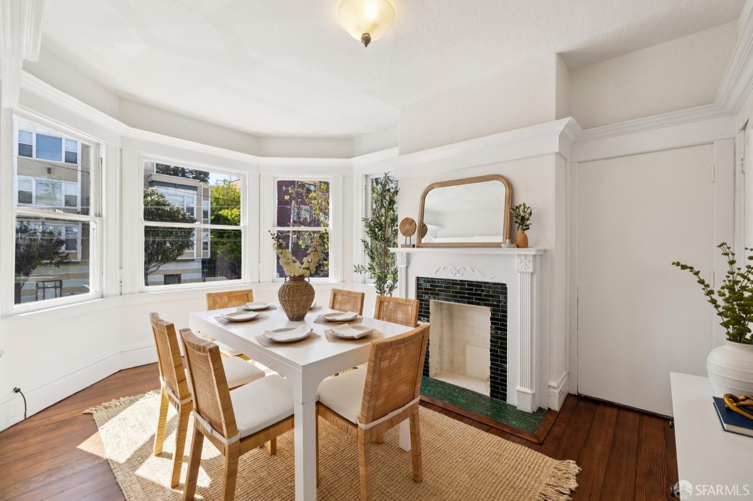 Buy or rent a property | 16th St, San Francisco 94114