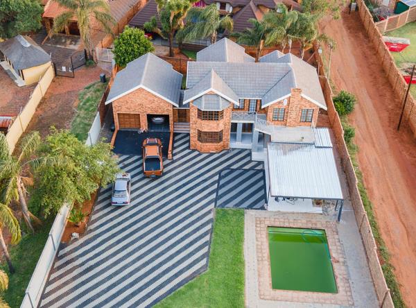 Buy or rent a property | 26 Akasia, Northern Pretoria 0126