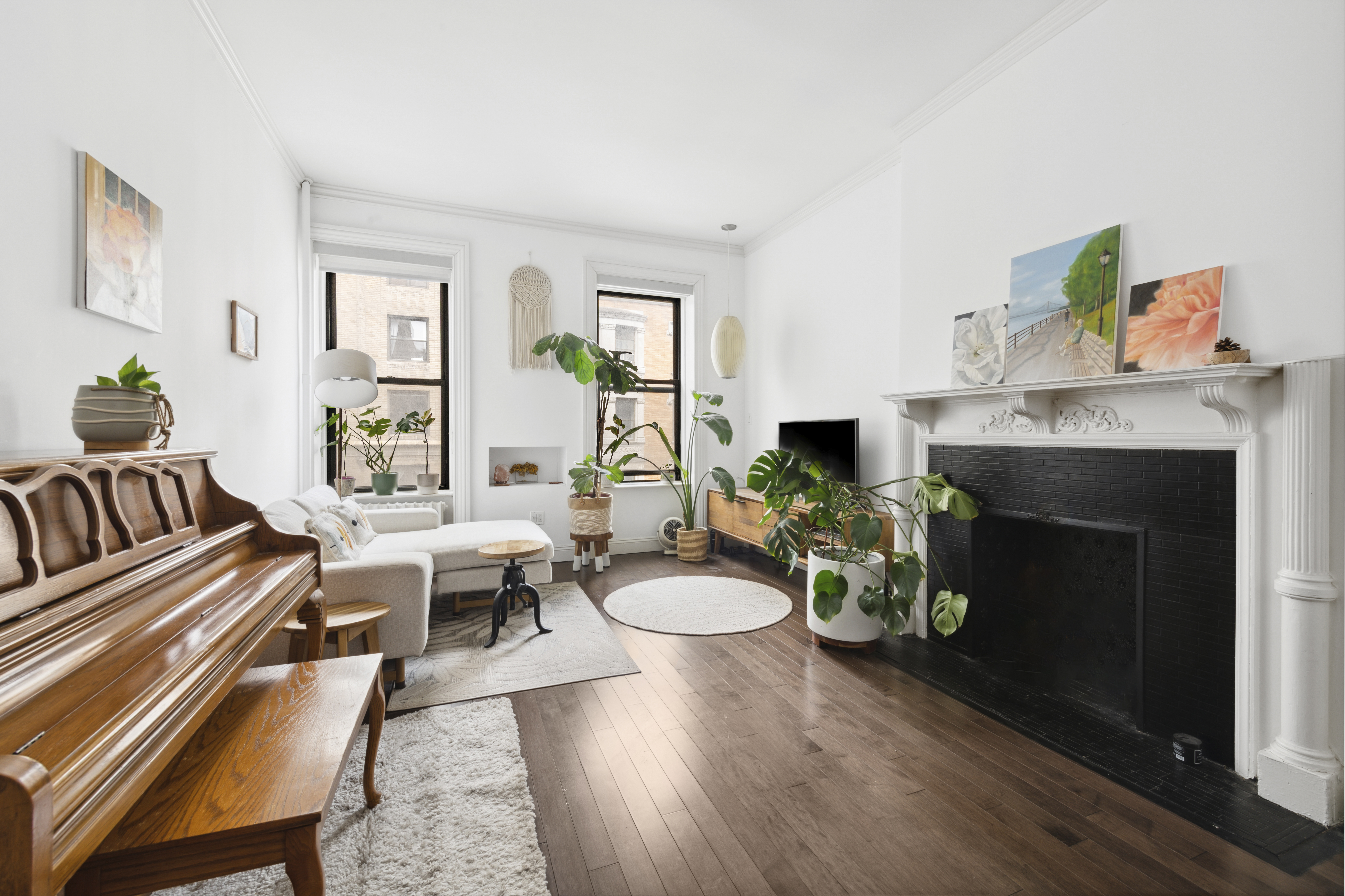 Buy or rent a property | West 101st Street, Upper West Side 10025