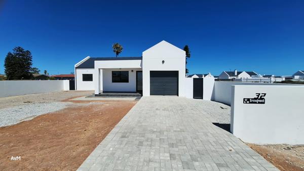 Buy or rent a property | 32 Troupant Street, Velddrif 7365