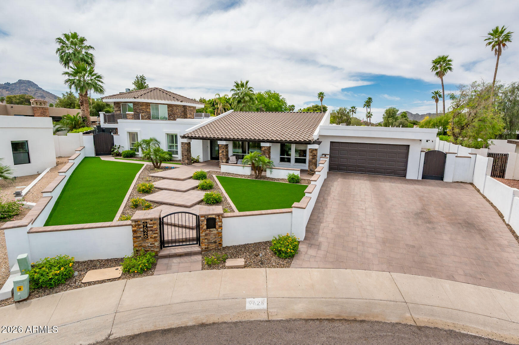 Buy or rent a property | N 33rd St, Phoenix 85028
