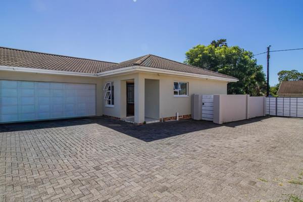 Buy or rent a property | 14 Bucholtz Street, East London 5201