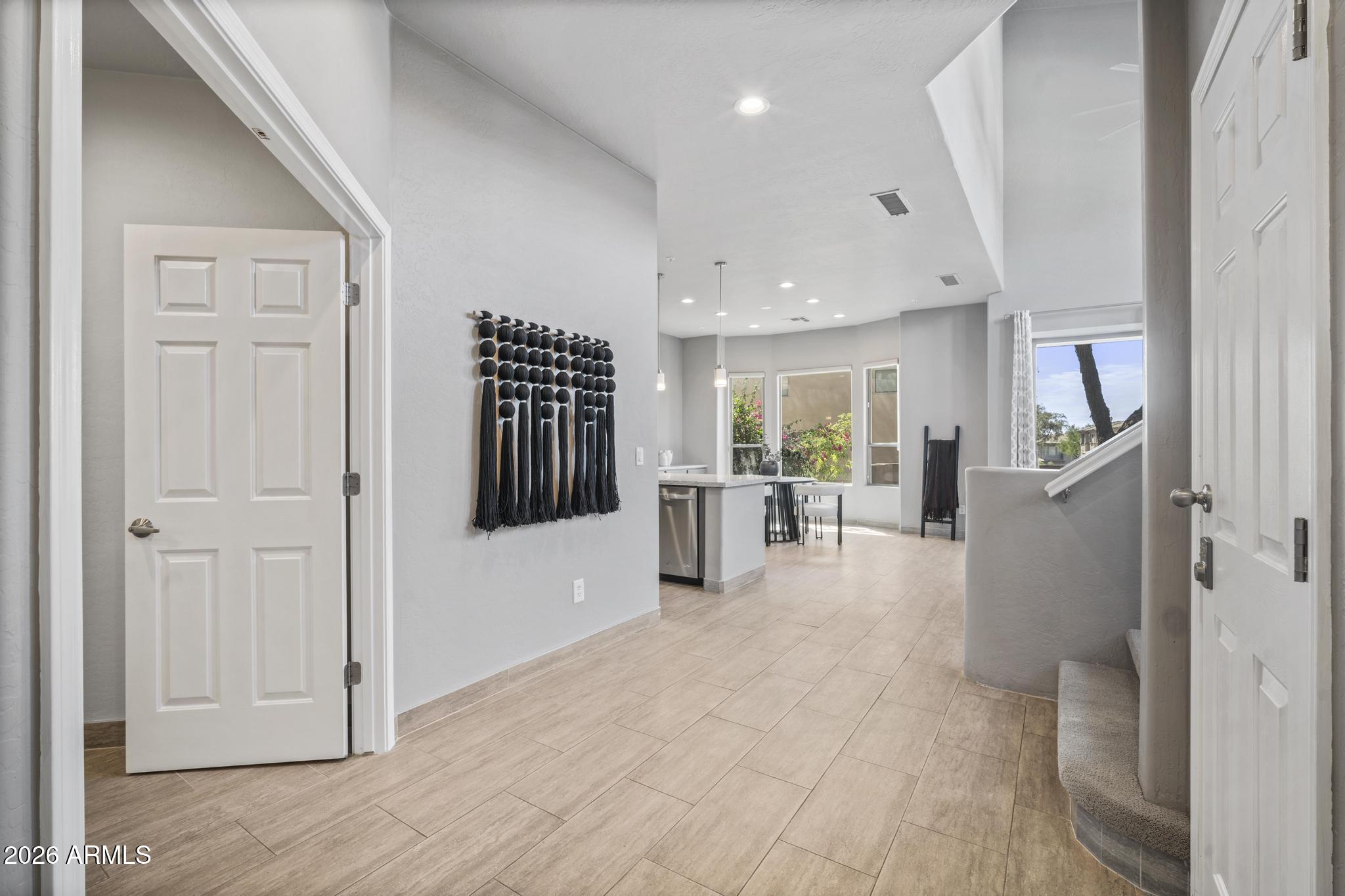Buy or rent a property | N Thompson Peak Pkwy, Scottsdale 85260