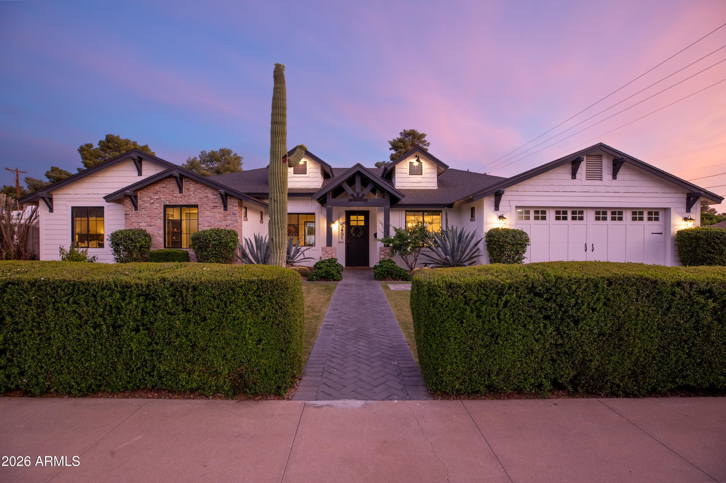 Buy or rent a property | E Cheery Lynn Rd, Phoenix 85018