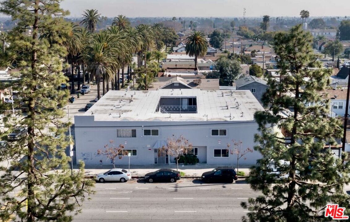 Buy or rent a property | S Vermont Ave, Los Angeles 90044