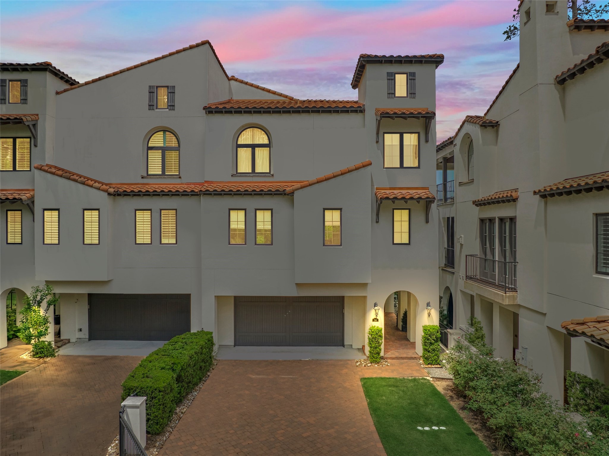 Buy or rent a property | Secluded Trail, The Woodlands 77380