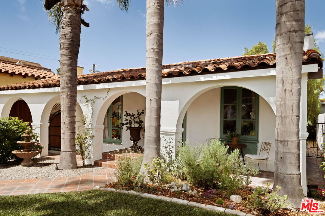 Buy or rent a property | S Garth Ave, Los Angeles 90035
