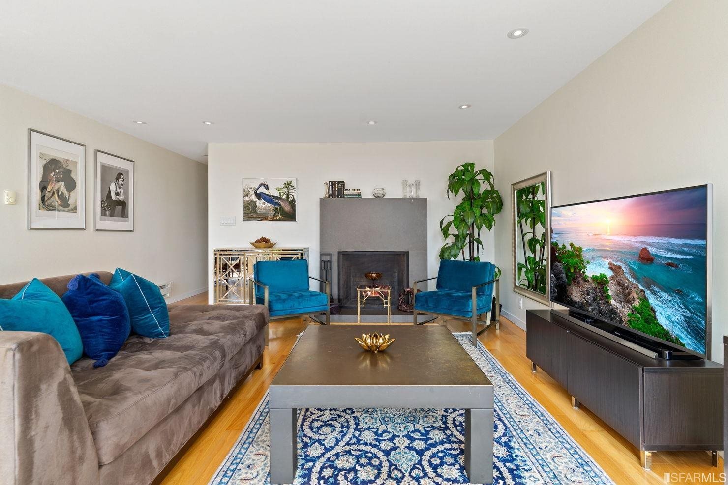 Buy or rent a property | Collingwood St, San Francisco 94114