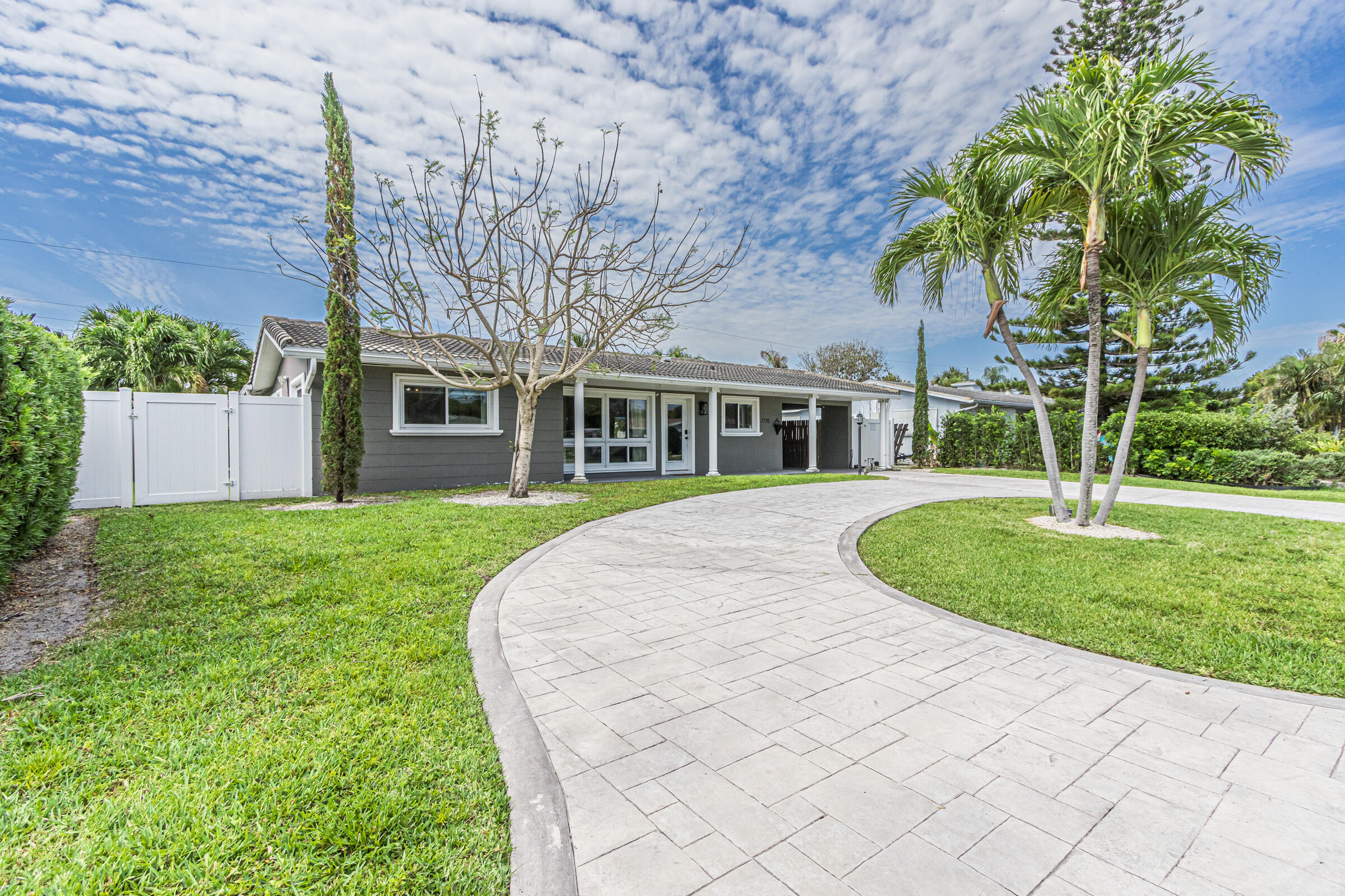 Buy or rent a property | NE 53rd St, Lighthouse Point 33064