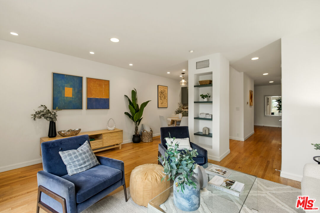 Buy or rent a property | Beck Ave, North Hollywood 91601