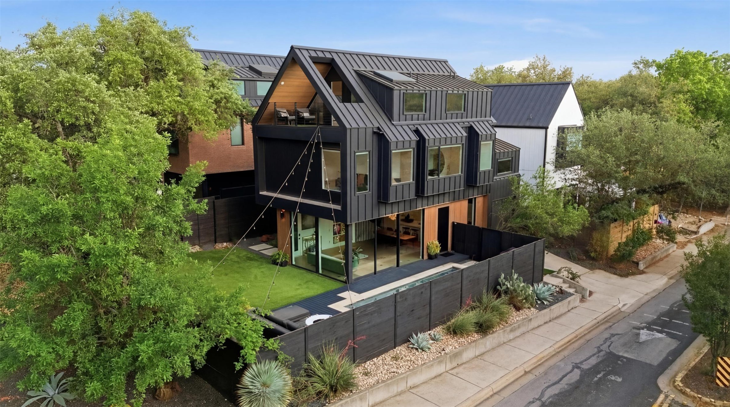 Buy or rent a property | W James St, Austin 78704