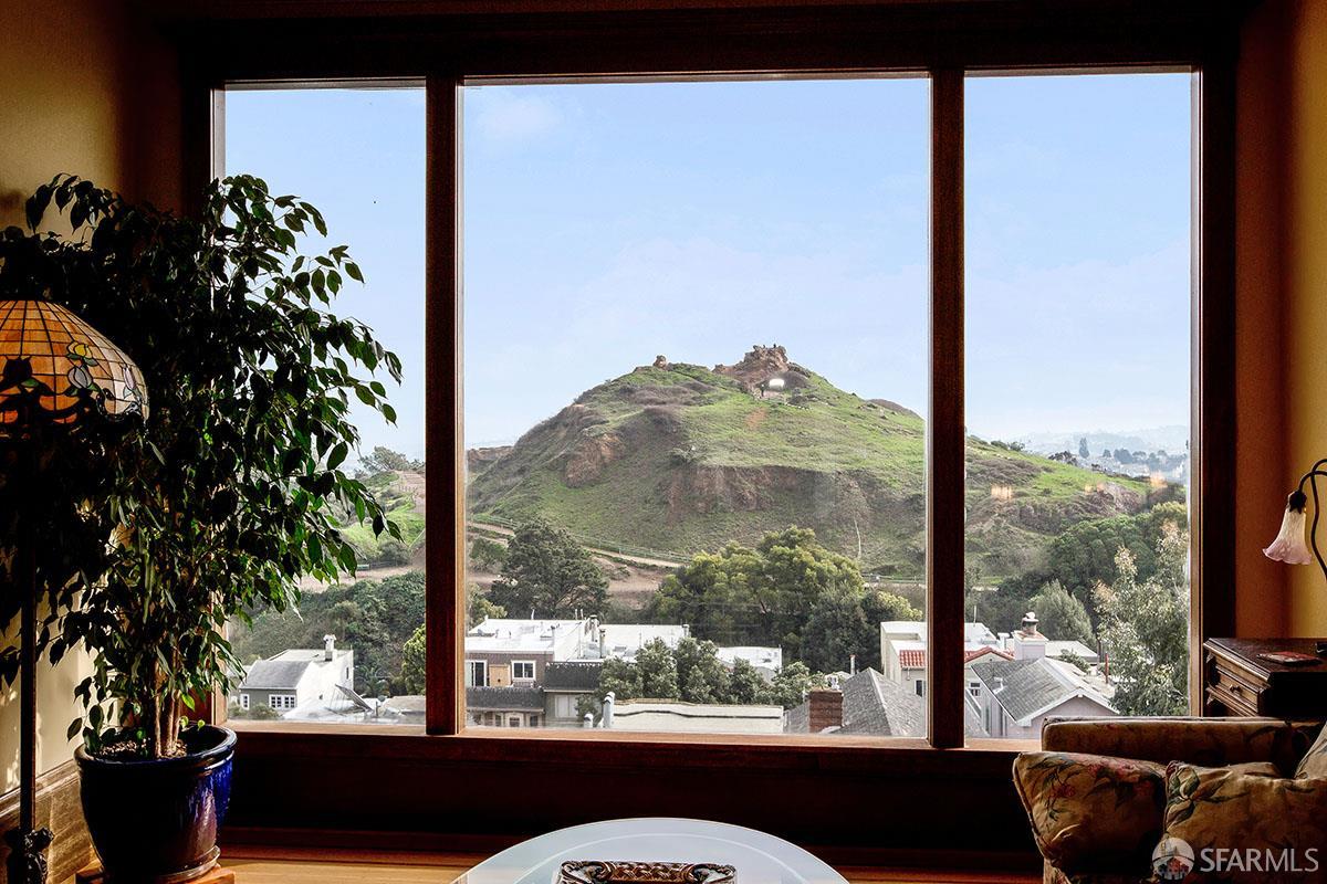 Buy or rent a property | Buena Vista Ave E, San Francisco 94117