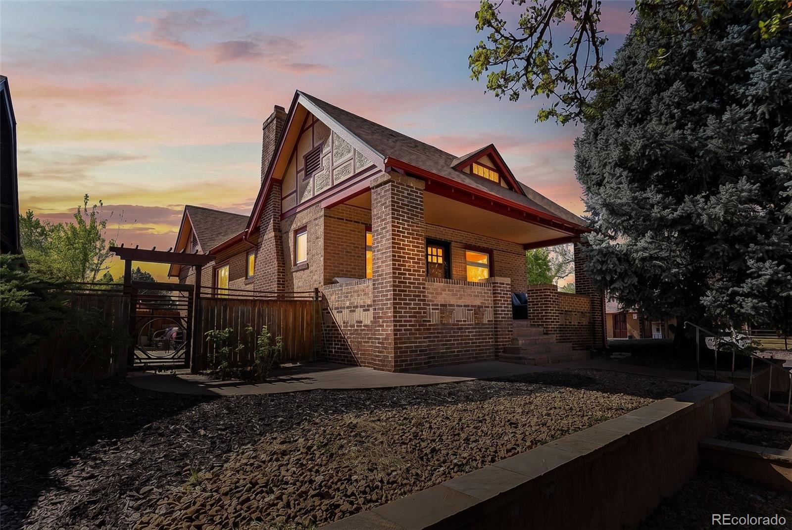 Buy or rent a property | Holly St, Denver 80207
