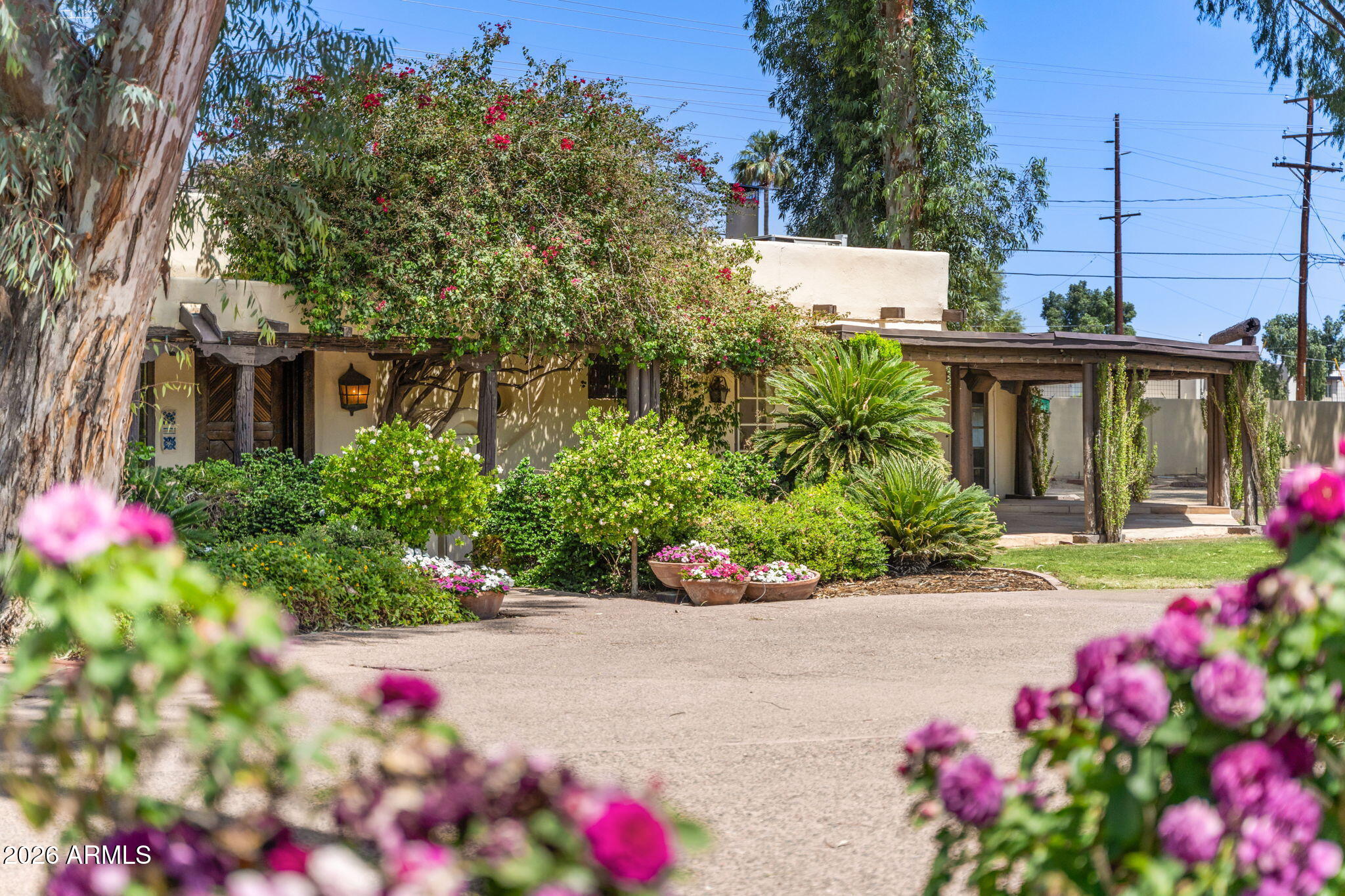 Buy or rent a property | E Elm St, Phoenix 85018