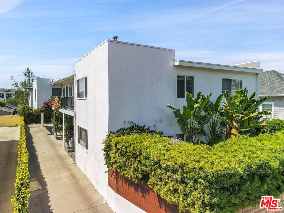 Buy or rent a property | N Hoover St, Los Angeles 90029