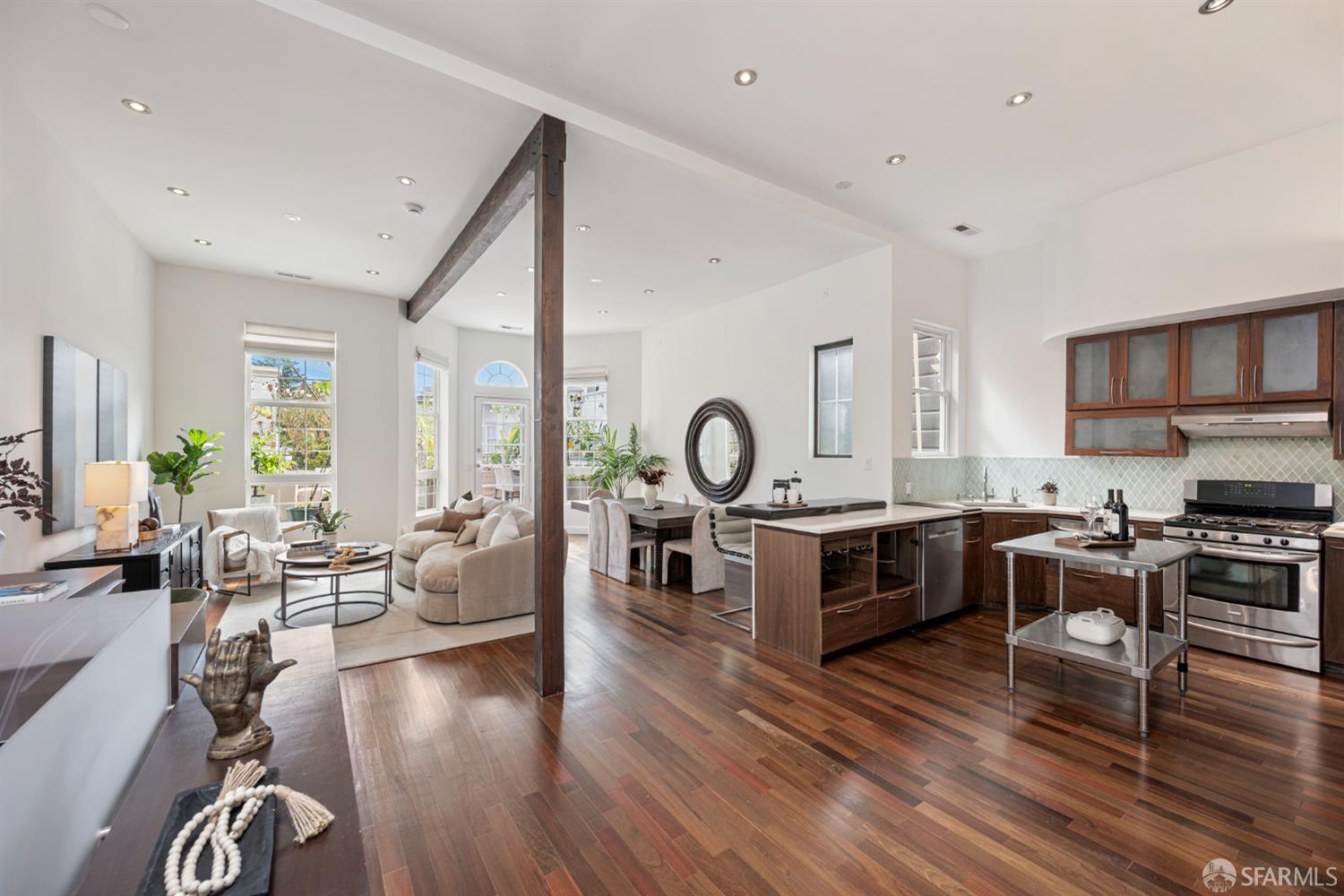 Buy or rent a property | Divisadero St, San Francisco 94117