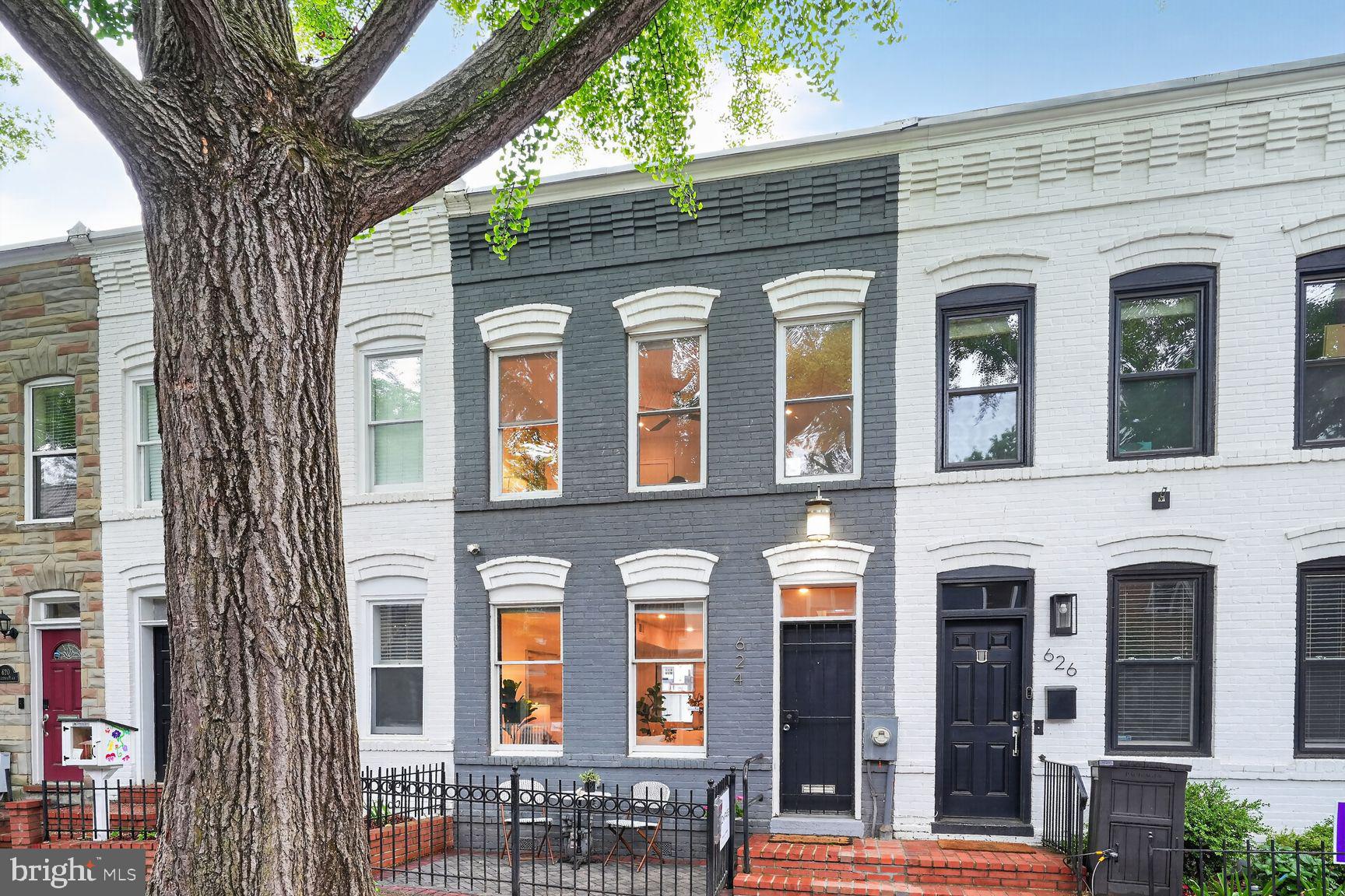 Buy or rent a property | 14th Pl NE, Washington, DC 20002