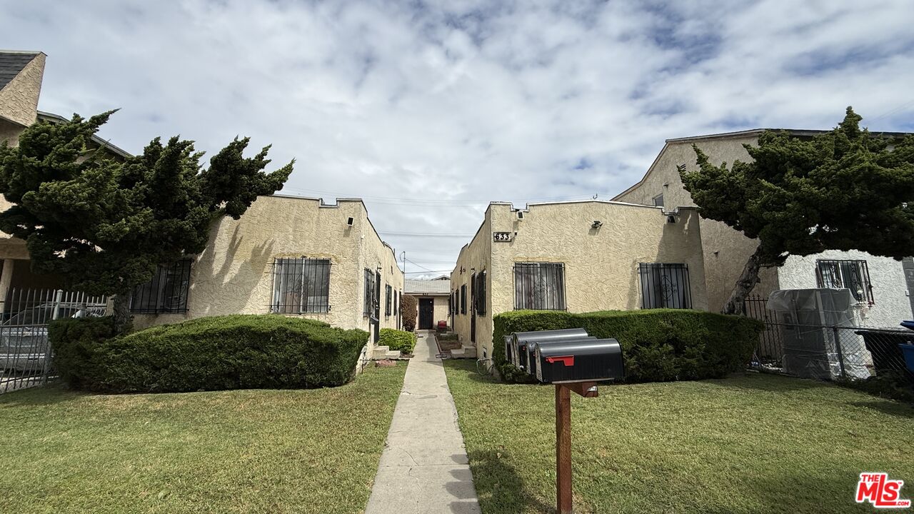 Buy or rent a property | W 79th St, Los Angeles 90044